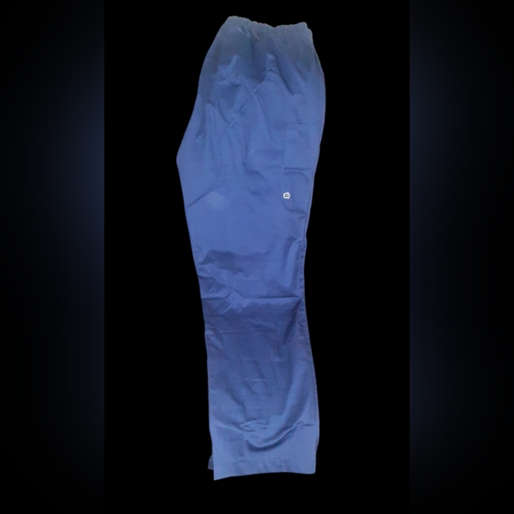 Womens Size Large. Runs a XL Blue scrub pants. New Never used.